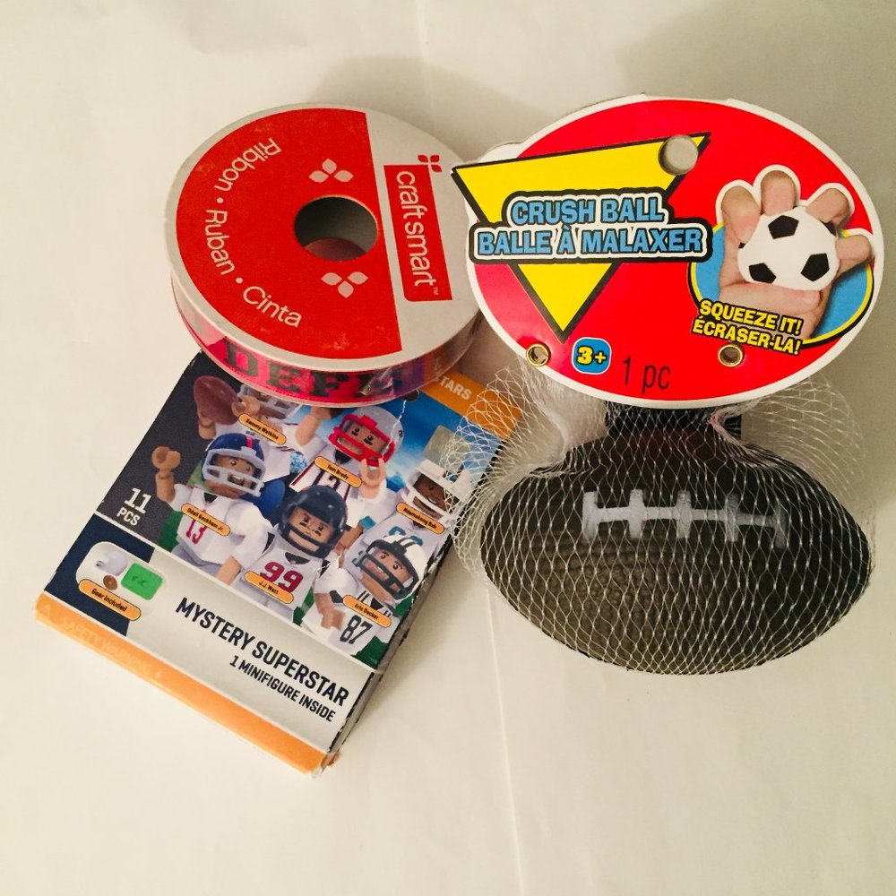 NFL Figurine OYO + Football Ribbon + Crush Ball